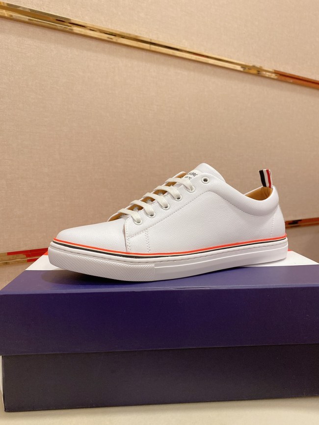 Thom Browne Low Top Sneaker 1