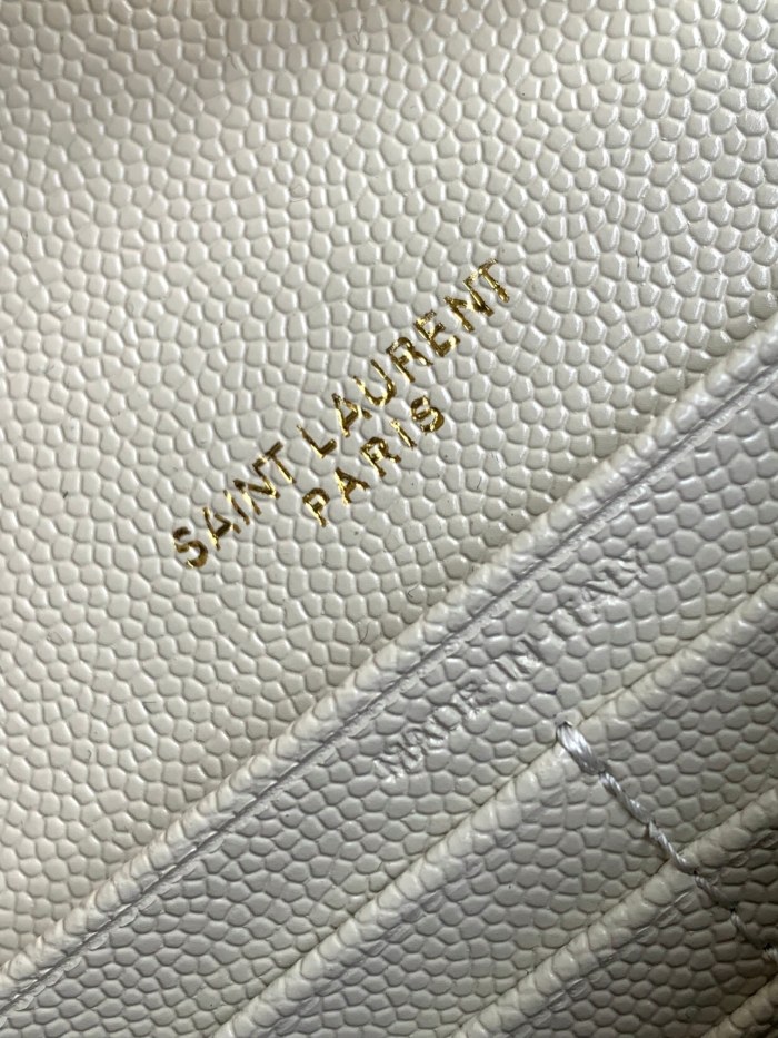 Handbags SAINT LAURENT 620280 size 22.5x14x4 cm