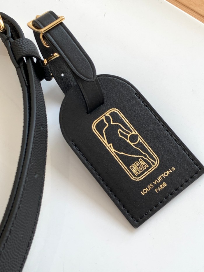 Handbag Louis Vuitton M57971 size 21.5 x 15 x 7 cm