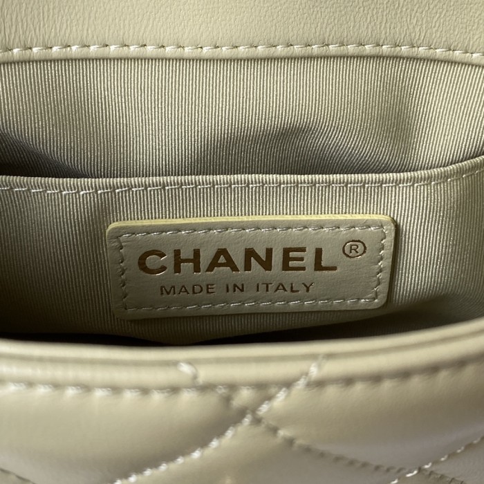 Handbag Chanel AS3748 size 17*13*6 cm