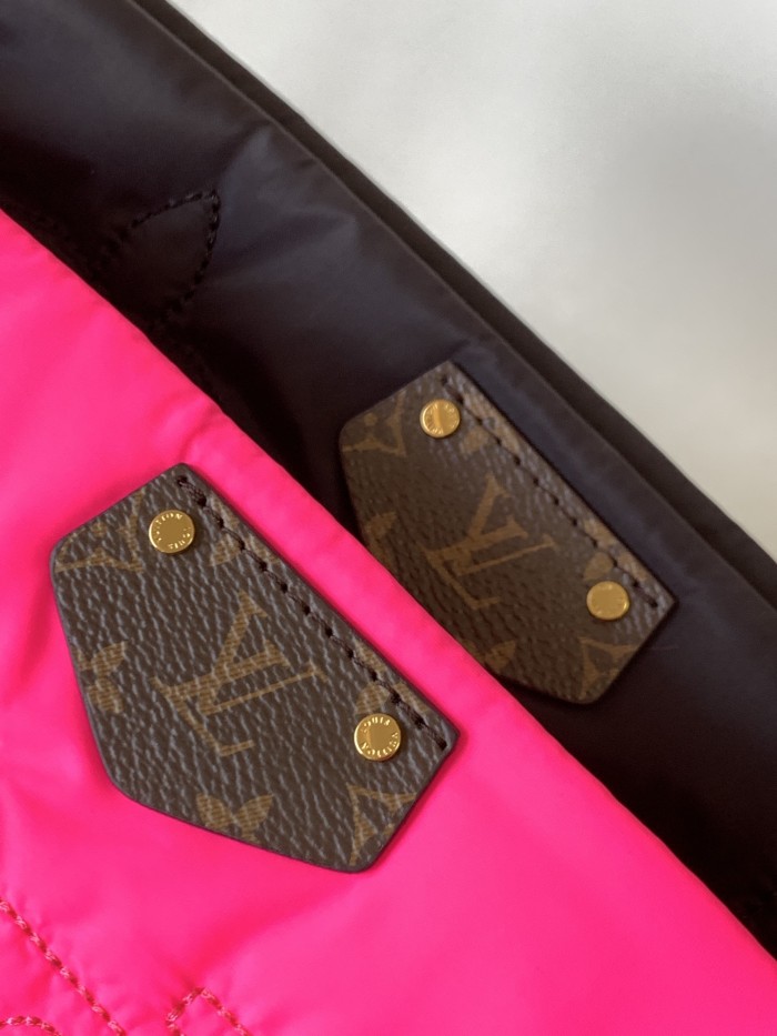 Handbag Louis Vuitton M58980 M58977 size 34 x 21.5 x 5cm