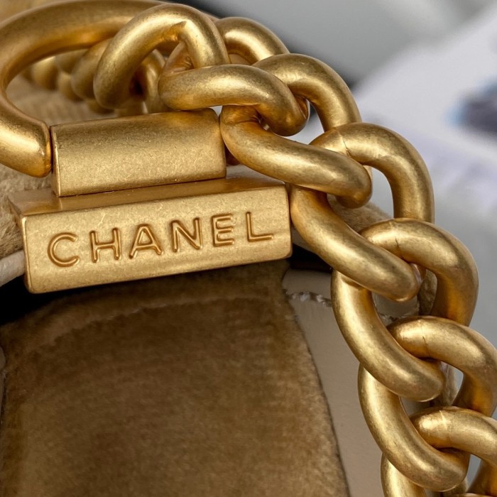 Handbag Chanel AS3350 size 18x12.5x6 cm
