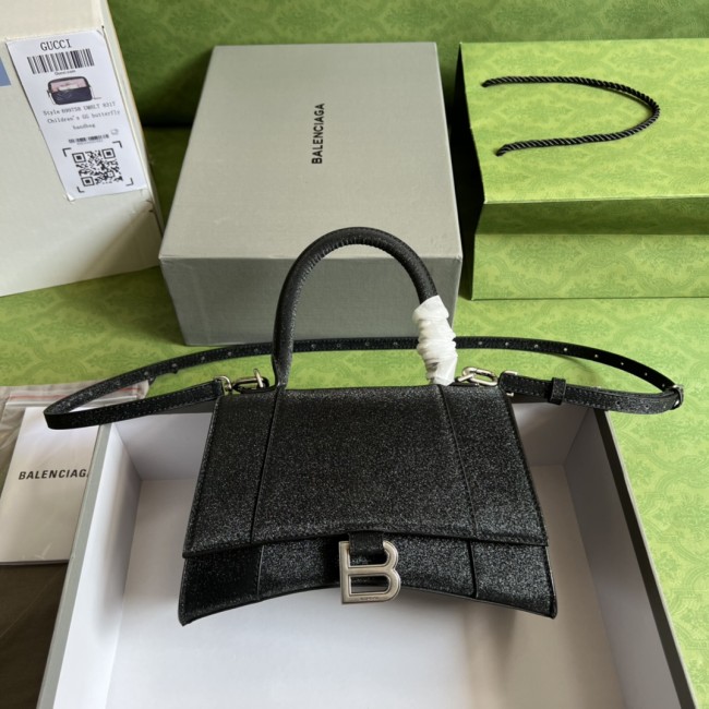 Handbag Gucci 593546 size 23*15*10 cm