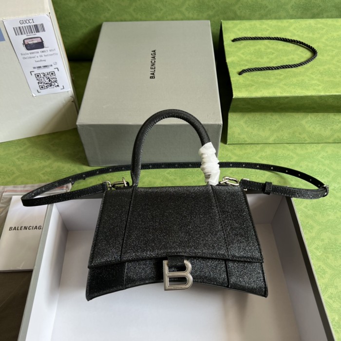 Handbag Gucci 593546 size 23*15*10 cm