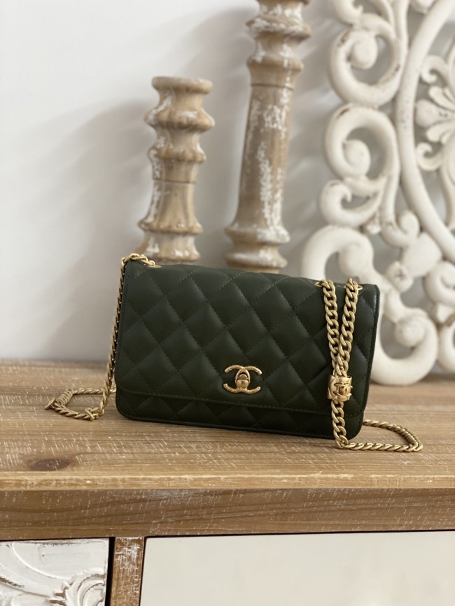 Handbag Chanel 81221 size 19 cm