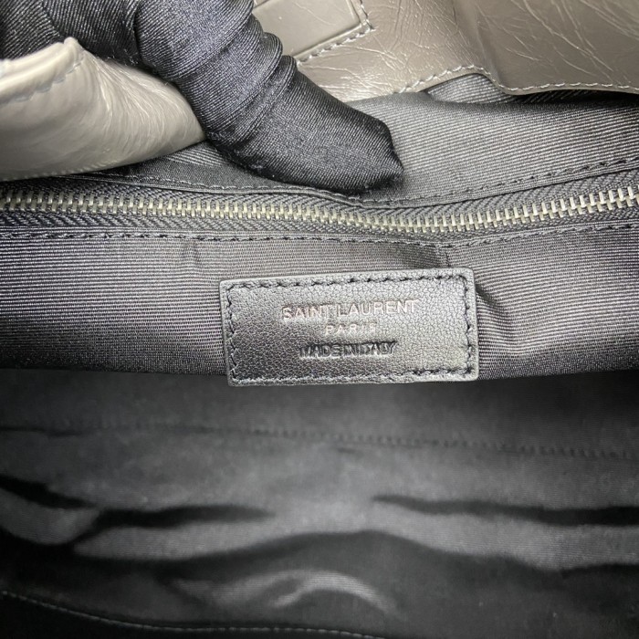 Handbags SAINT LAURENT 577999 size 33x27x11.5 cm