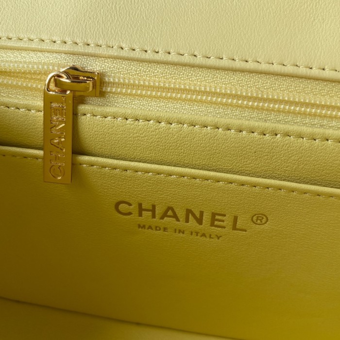 Handbag Chanel size 17 cm