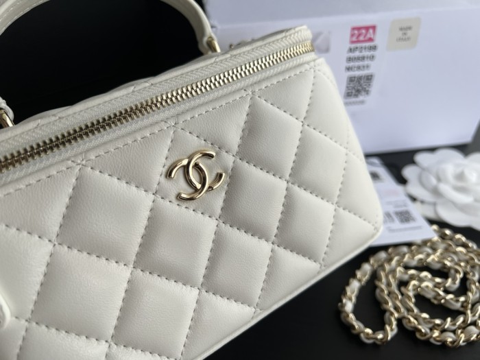 Handbag Chanel AP2199 size 17cmx9.5cmx8 cm