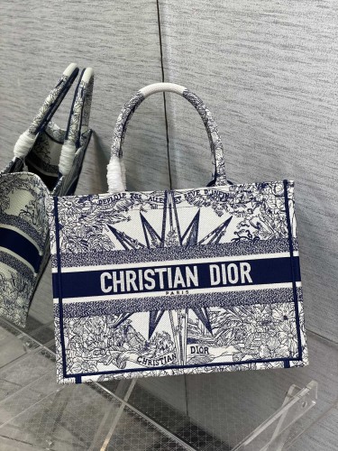 Handbag Dior size 36*18*28 cm