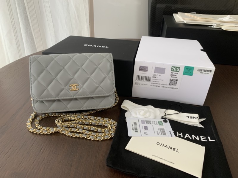 Handbags Chanel size 15cmx10cm x3.5 cm