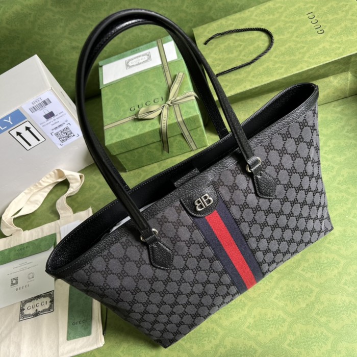 Handbag Gucci 680125 size 38*28*14 cm