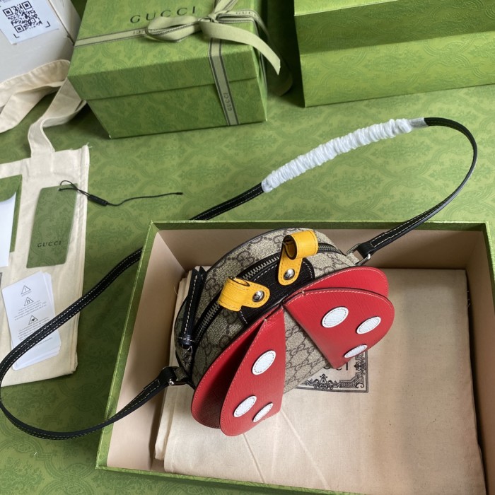 Handbag Gucci 664080 size 19*22*7 cm