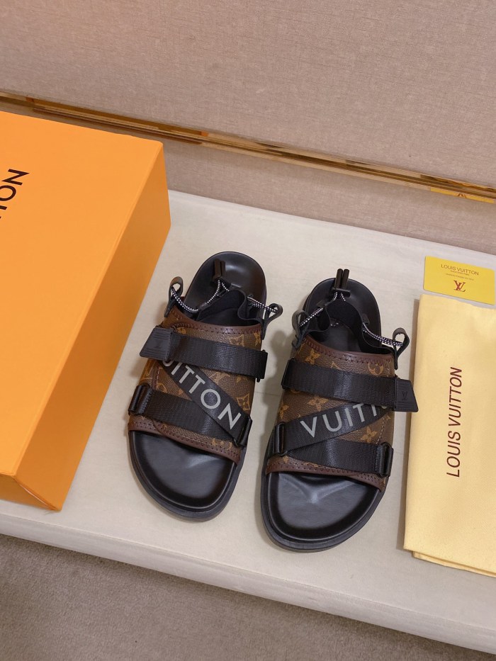 Louis Vuitton Honolulu Sneaker 16