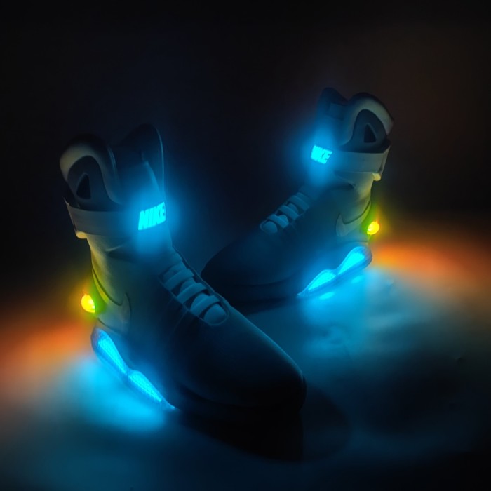 Nike MAG Back to the Future (2016)