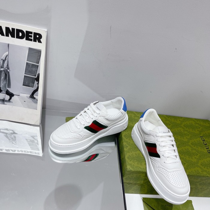 Gucci Women's GG sneaker 2