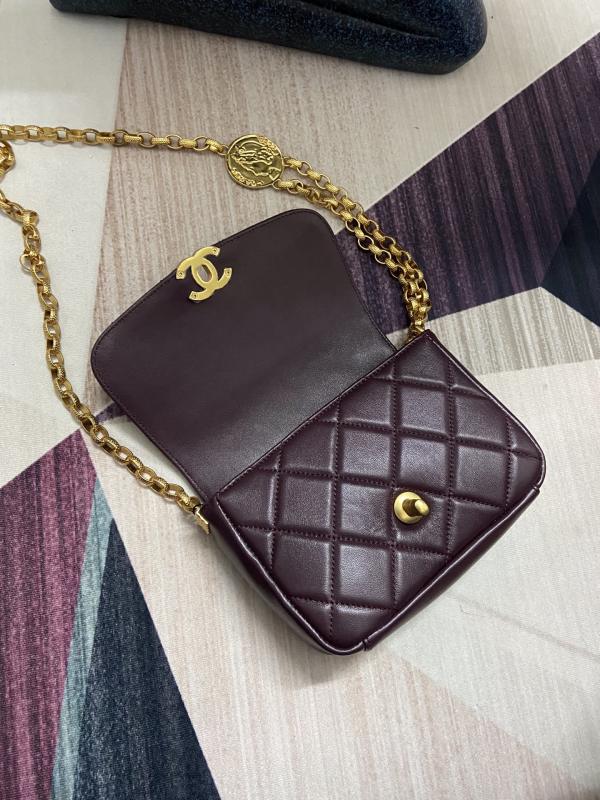 Handbag Chanel AS2189 size 14x17.5x6 cm