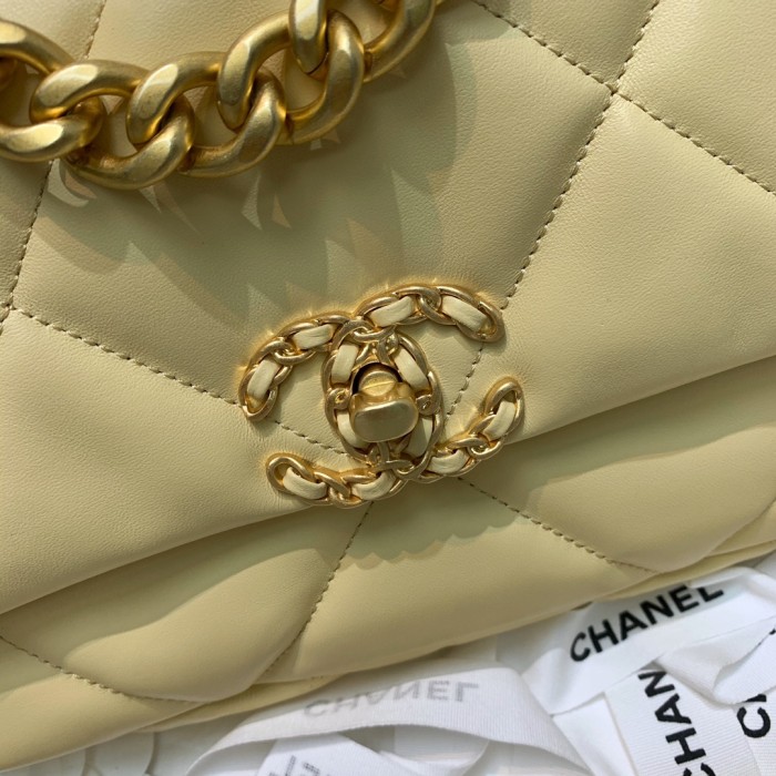 Handbag Chanel AS1160 size 16 26 9 cm