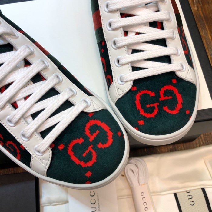 Gucci Ace embroidered sneaker 66
