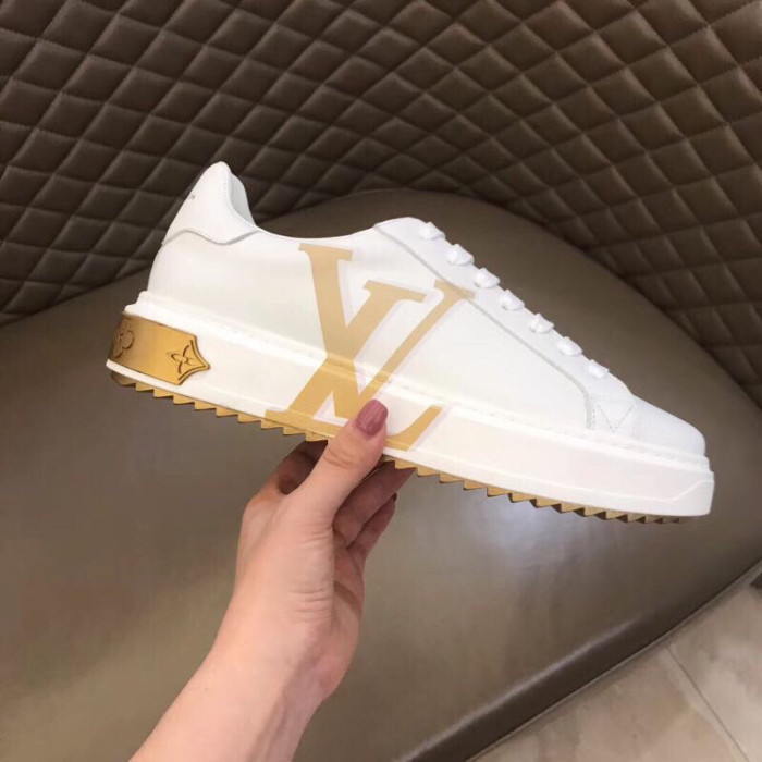 Louis Vuitton Low Top sneaker 23