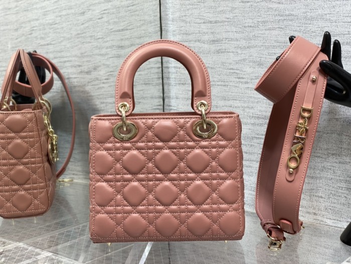 Handbag Dior size 20 cm