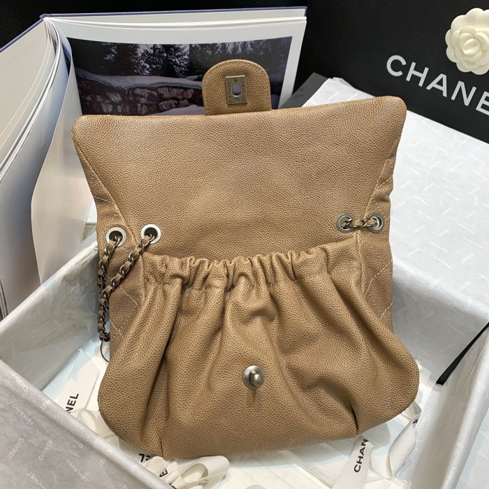 Handbag Chanel 2910 size 30 18 4 cm