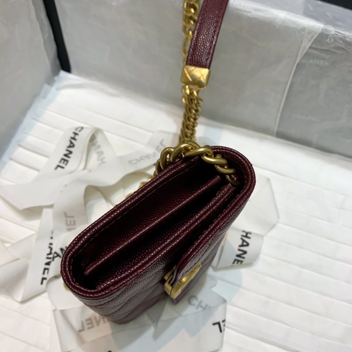 Handbag Chanel 81156 size 12 9 2.5 cm