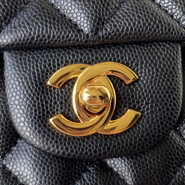 Handbag Chanel size 17 cm