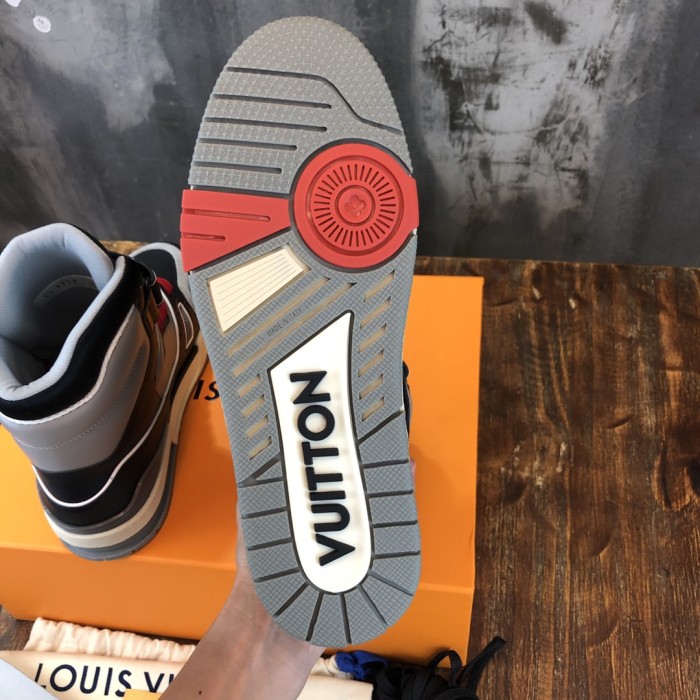 Louis Vuitton Trainer Sneakers 18
