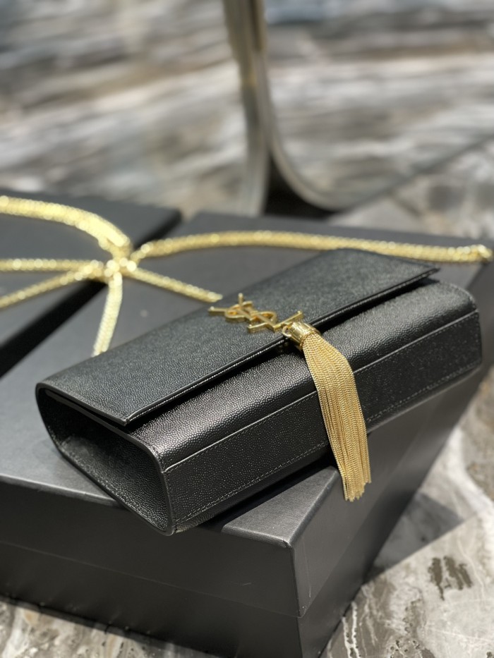 Handbags SAINT LAURENT 354119 size 24x14.5x5 cm