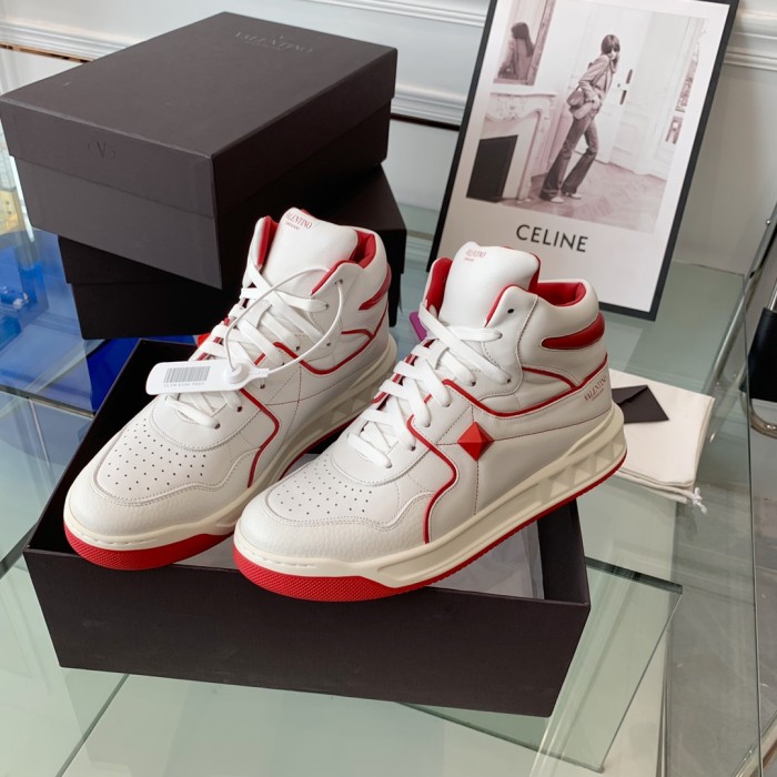 VALENTINO GARAVANI ONE STUD SNEAKER 6