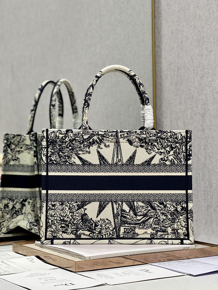 Handbag Dior 8001 size 36×28 cm