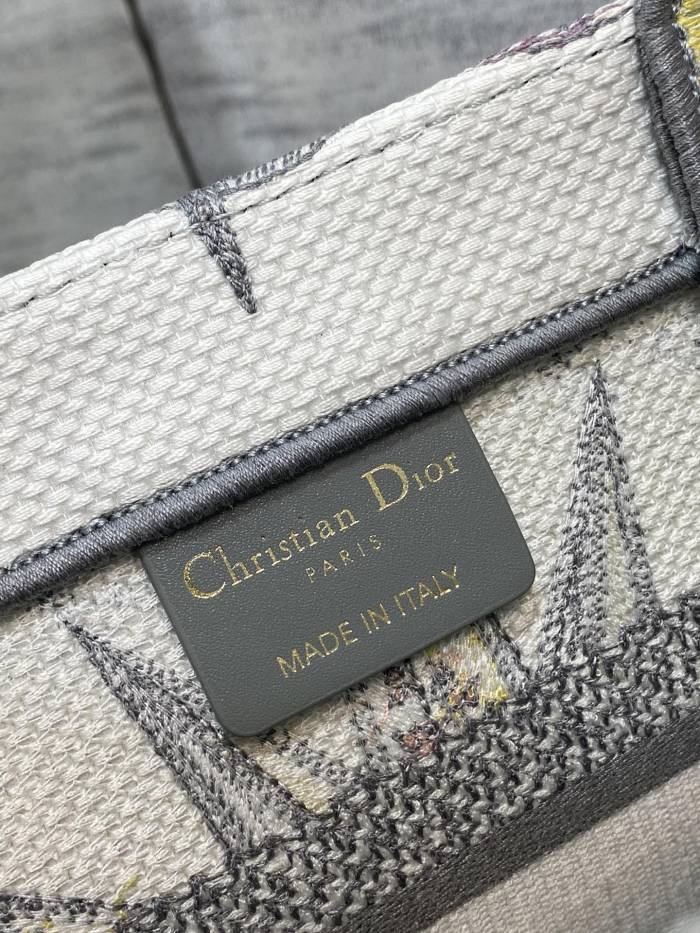 Handbag Dior size 26*8*22 cm