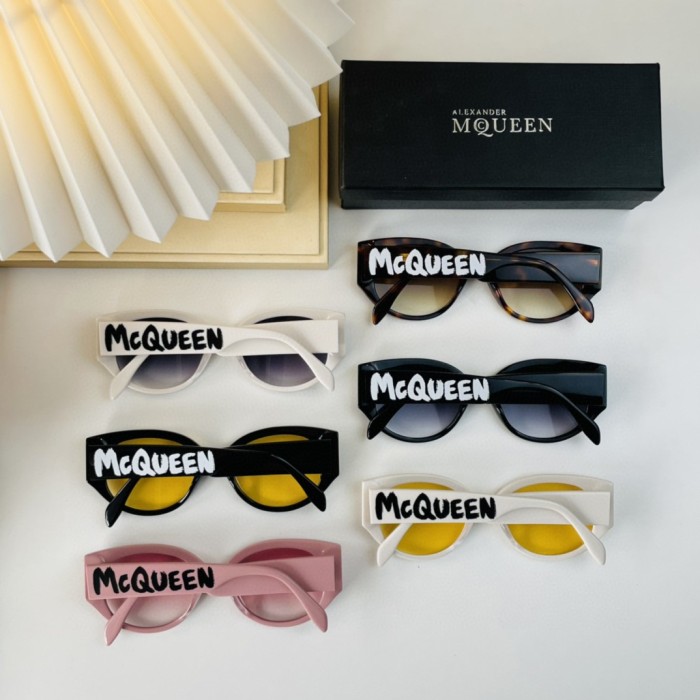 Sunglasses Alexander McQueen 0328s