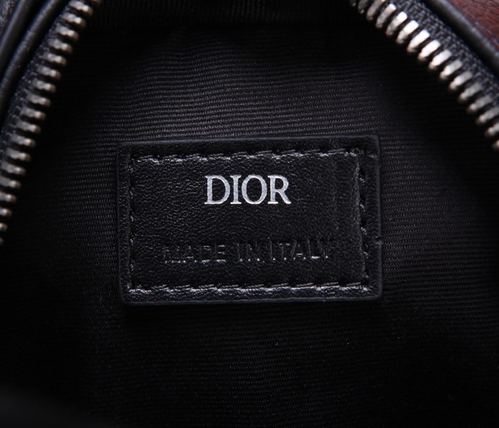 Handbag Dior 93326 size 10*17*5 cm