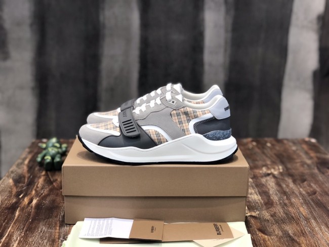 Burberry Vintage Sneaker 20