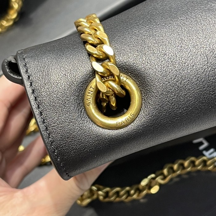 Handbags SAINT LAURENT 553804 size 28.5x20x6 cm