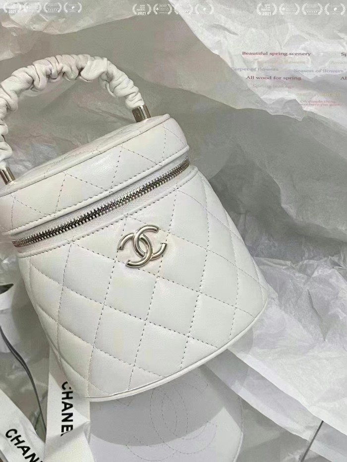 Handbag Chanel size 13×13×11 cm