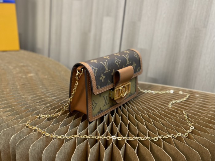 Handbag Louis Vuitton M44391 size 25.0 x 17.0 x 10.5cm M44580 size 20.0 x 15.0 x 9.0cm M68746 size 18.5x12x5cm