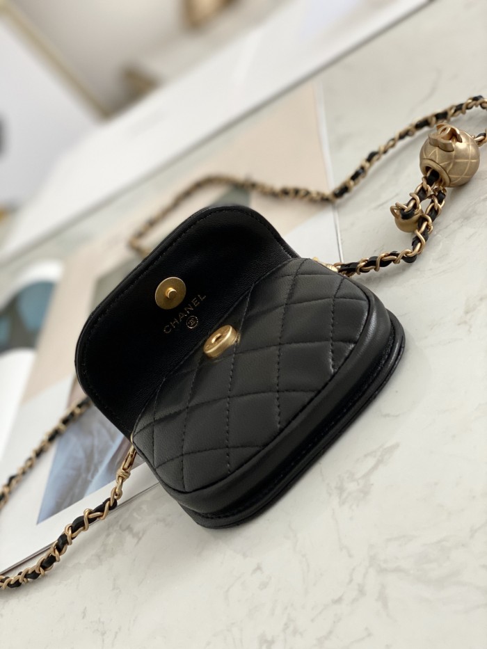 Handbag Chanel 81462 size 9*10.5*2.5 cm