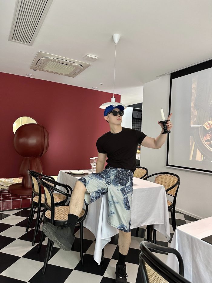 Clothes Louis Vuitton 350