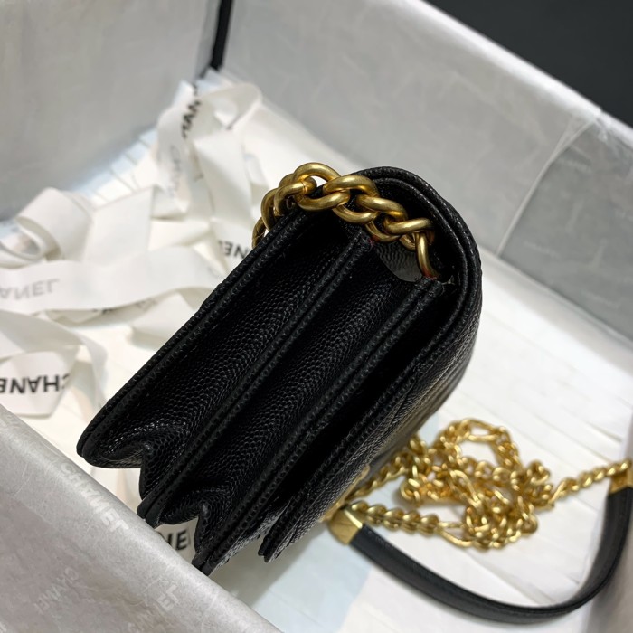 Handbag Chanel 81155 size 15.5 10 4.5 cm