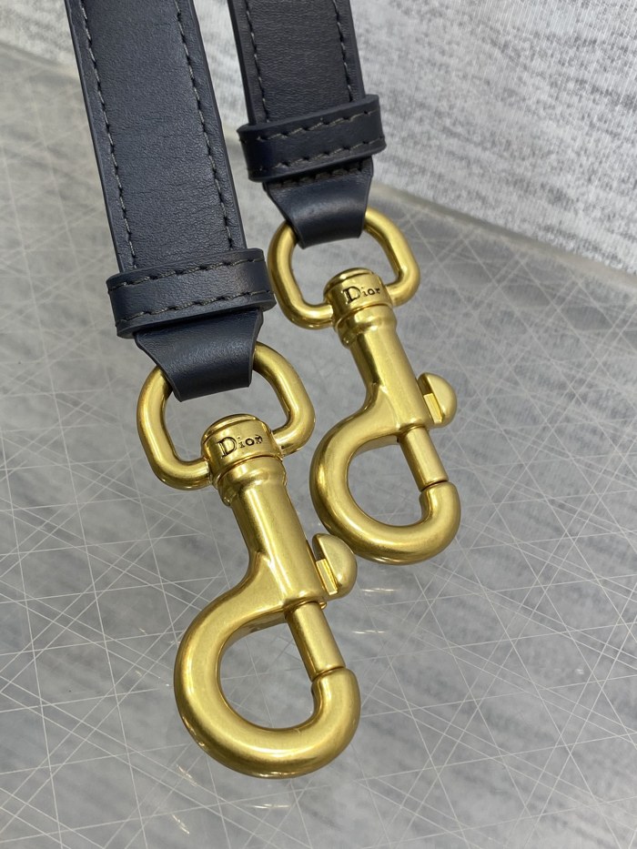 Handbag Dior 3397 size 17×5×15 cm