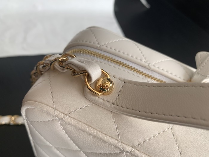 Handbag Chanel 2900 size 20cmx19cmx9 cm