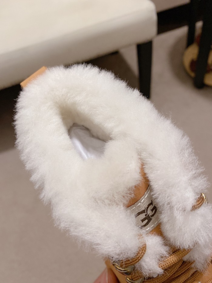 UGG Sneaker 66