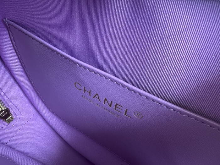 Handbag Chanel size 18cmx17cmx5 cm