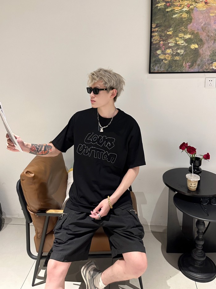 Clothes Louis Vuitton 385