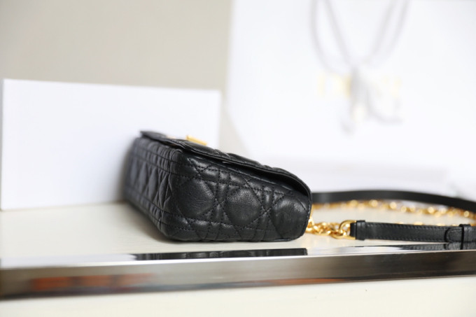 Handbag Dior 3360 size 20x12x7 cm