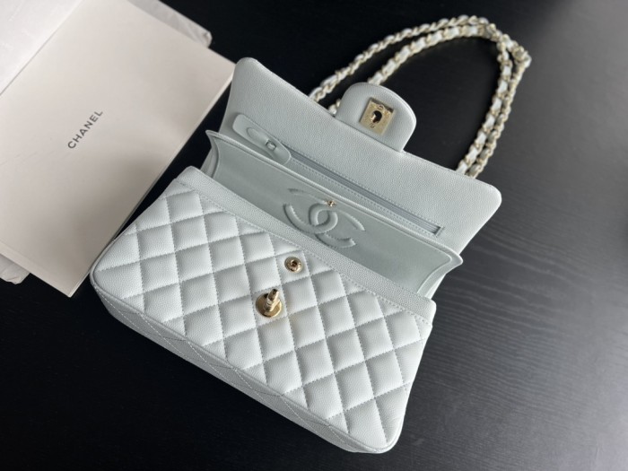 Handbag Chanel size 23 cm