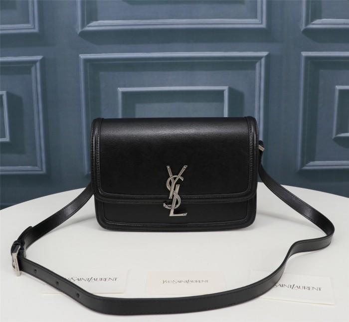 Handbags SAINT LAURENT 634305 size 23x16x6 cm
