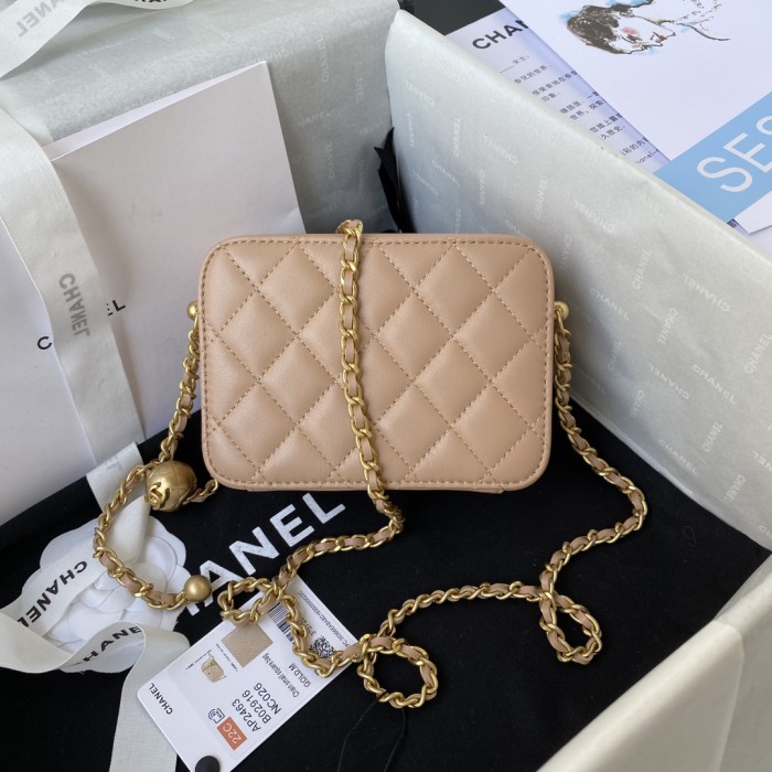 Handbag Chanel AS2463 size 14x10x5.5 cm